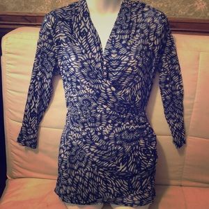 Karen Kane Stretchy blue and White Top Size Large